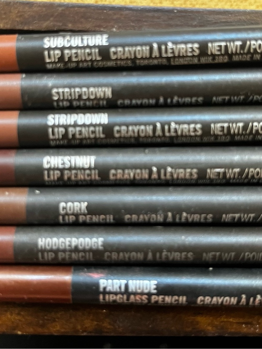 LOT OF 7 MAC LIP PENCILS
